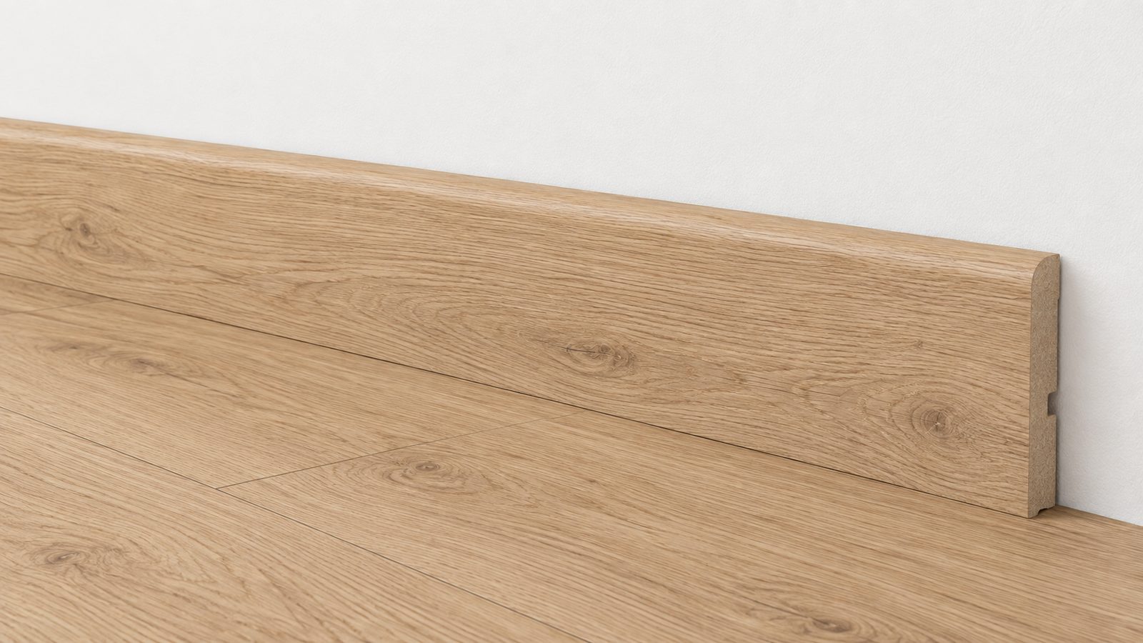 Skirting Light, Skirting