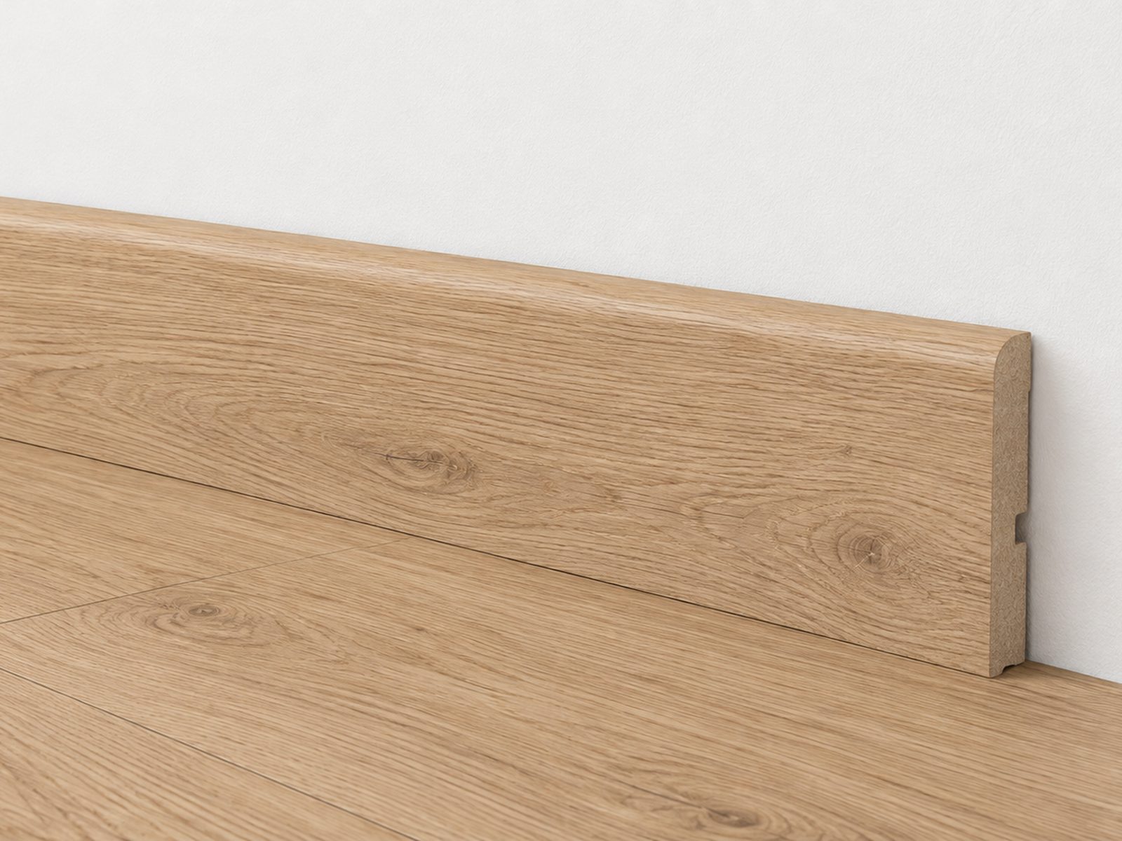Skirting Light, Skirting